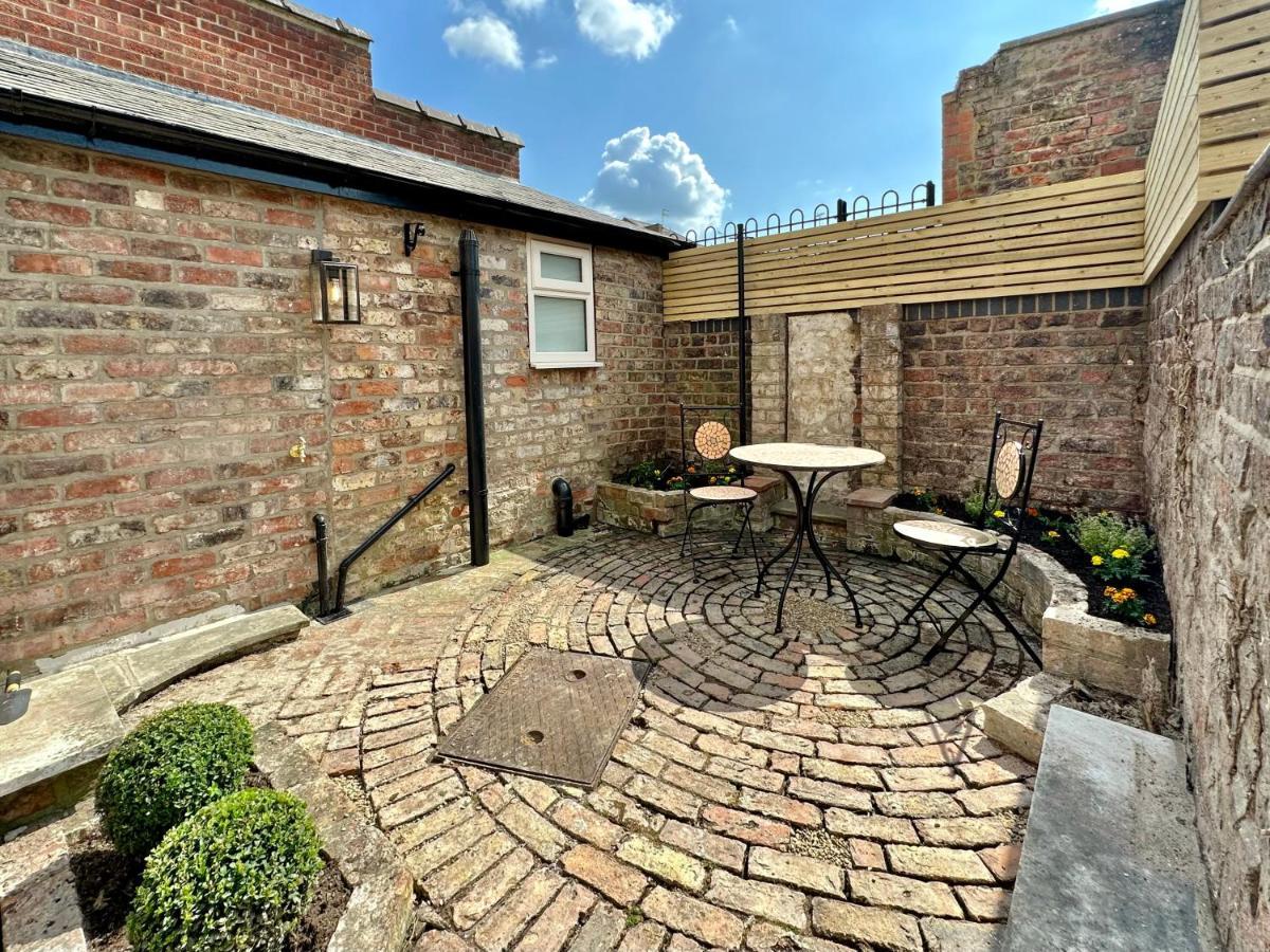Guildhall Garden York Extérieur photo